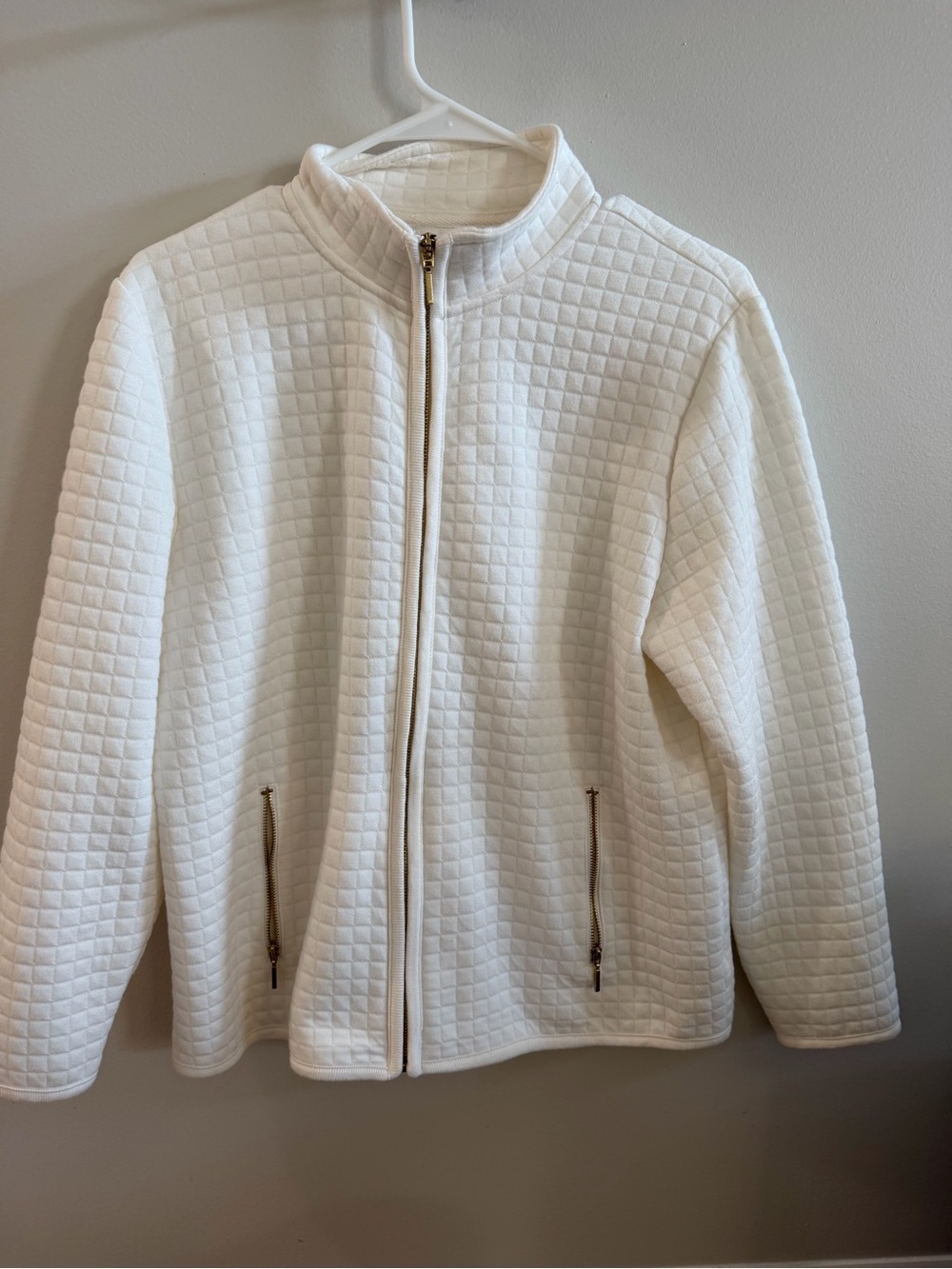 Karen Scott Sport Women’s Petite Large White Textured Zip Jacket – NWOT